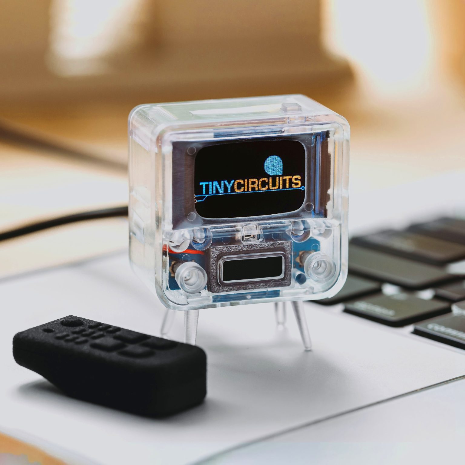 Tiny Circuits 微縮可編程掌上遊戲機 X 全彩復古﻿掌上電視套裝 - SearchingC
