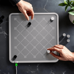 Pixply 捲軸智能遊戲板 | 內置高達70種棋盤遊戲