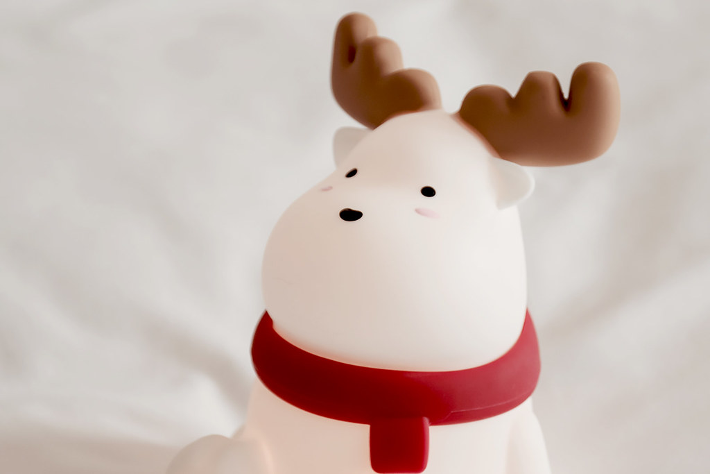 【免費升級聖誕包裝】聖誕魔法小鹿夜燈 | 交換禮物 生日禮物 - 燈具/燈飾 - 矽膠 白色