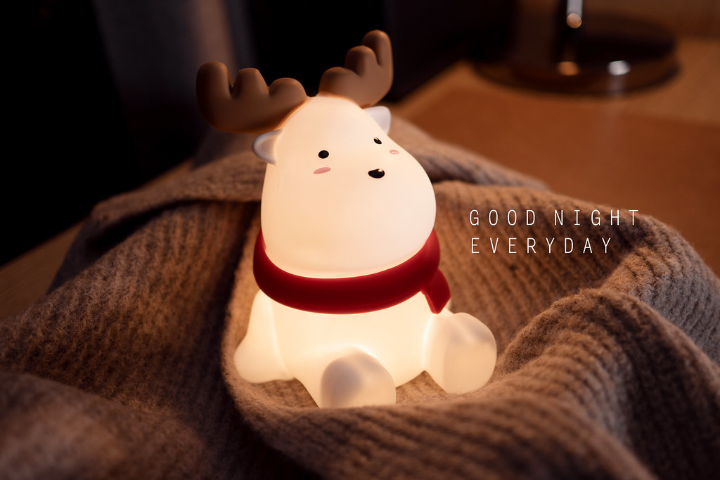 【免費升級聖誕包裝】聖誕魔法小鹿夜燈 | 交換禮物 生日禮物 - 燈具/燈飾 - 矽膠 白色