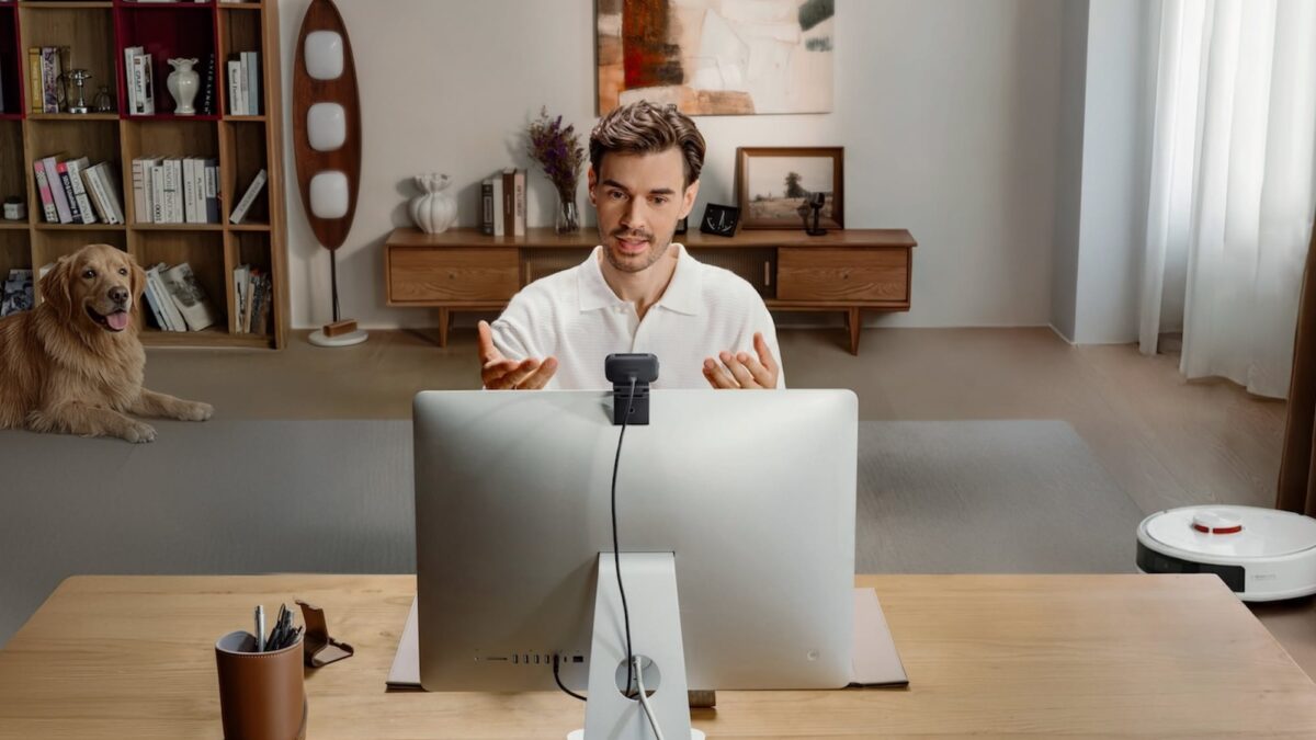 Insta360 Link 2 Pro and Link 2C Pro webcams on a desk