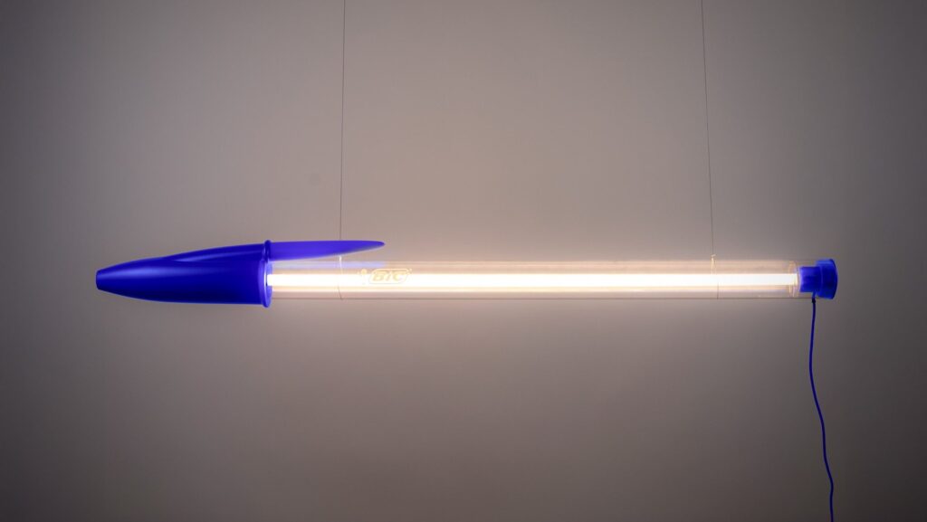 Different color and placement options for the Bic Lamp