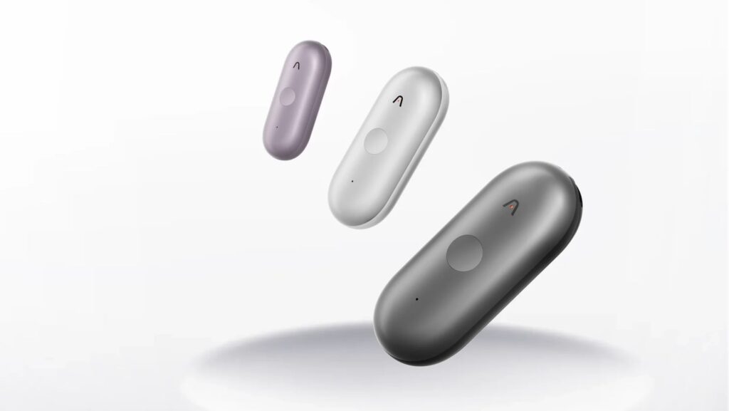 Plaud NotePin S as a necklace accessory