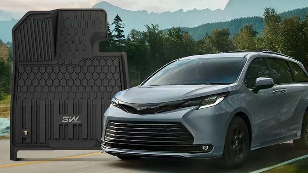 汽車地墊安裝在車內，有效隔絕髒污