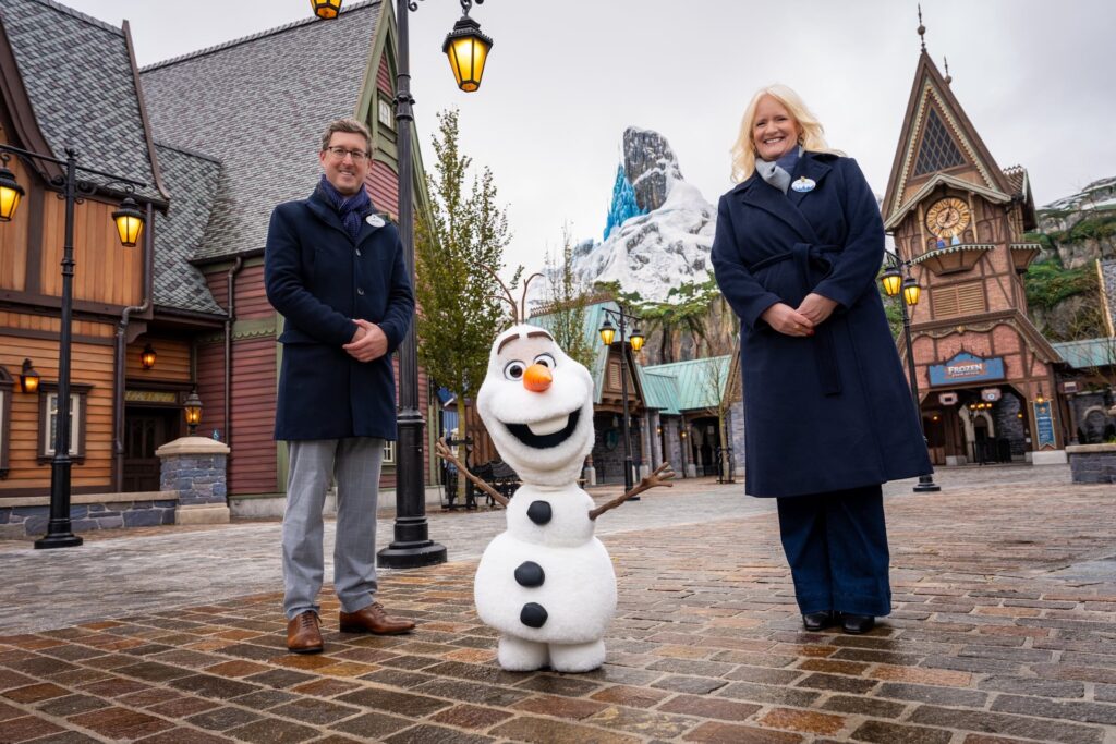 Close up of Robotic Olaf's face