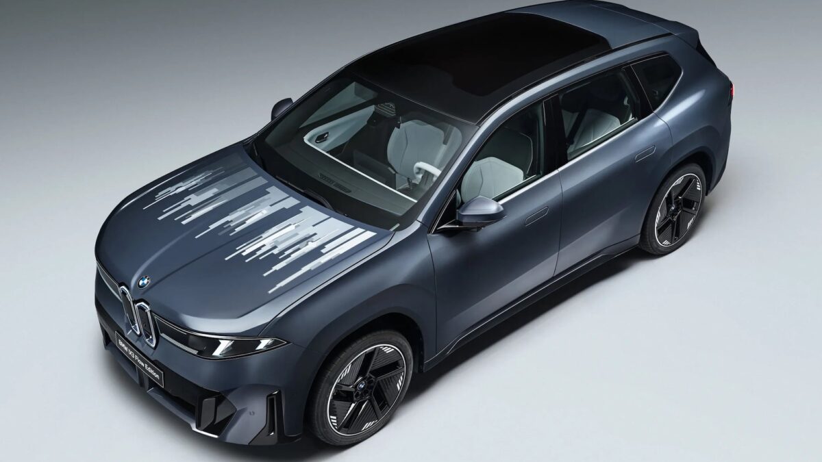 BMW iX3 Flow Edition