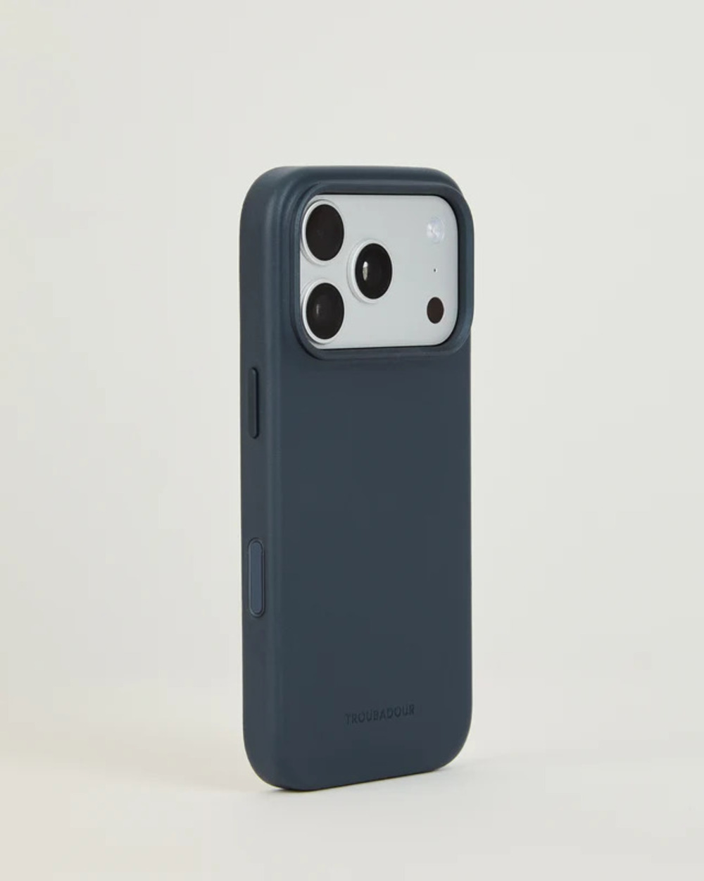 iPhone_18_Pro_Plain_Case_Basalt_Front_3-4_Filled_01_f3b086db-8657-4da9-8a65-cd9f999023d8